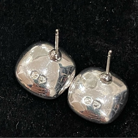 Swarovski Cushion Halo Light violet crystal earrings - Picture 3 of 4